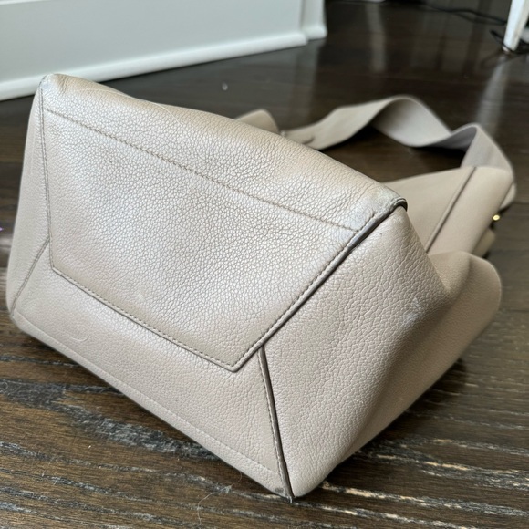 Celine Seau Sangle Bucket Bag in Grey / Taupe - Picture 10 of 11